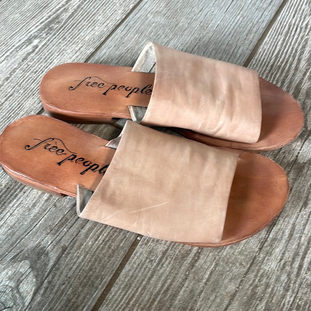 Free People Vicente Sandals Slides. Size 37/7